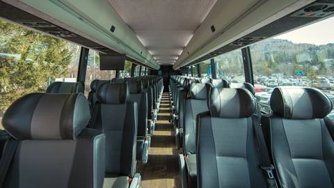 Service d'autocar de luxe entre Montréal et Tremblant