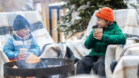 Les enfants logent gratuitement