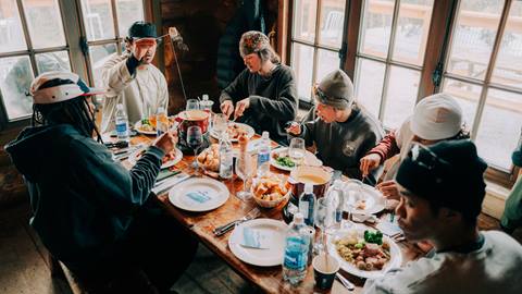 Snowshoeing and Fondue Tour