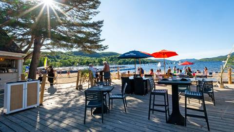 Resto-Bar Lac Tremblant Beach