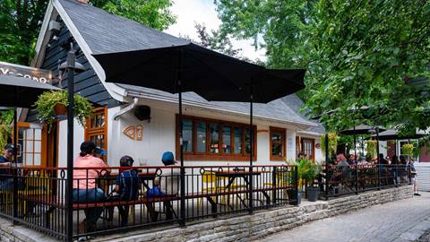 Yaoooo Pizza Pub