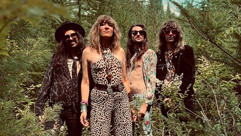 Rock band The Damn Truth promotional photo for Les Rythmes Tremblant.