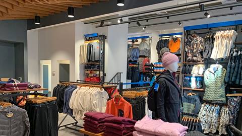 Columbia Tremblant  Sporting goods and Clothing